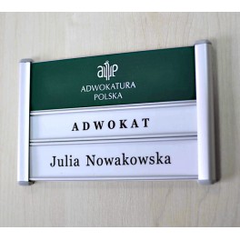 Adwokat - tabliczka imienna na drzwi